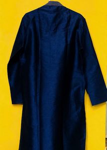 Manyavar Men's Royal Blue Kurta