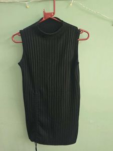 Chic Ruched Black Midi Dress