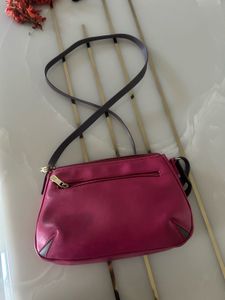 Bagit Chic Pink Crossbody Bag