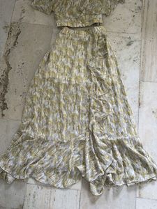 Chic Crop Top &amp; Skirt Set