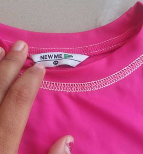Newme pink fitted cropped graphic tshirt