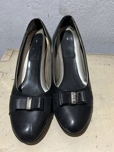 Black Heels Sreeleathers