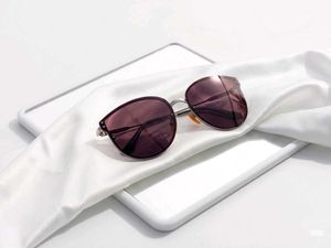 💜 Authentic ZARA Purple Reflective Sunglasses 💜