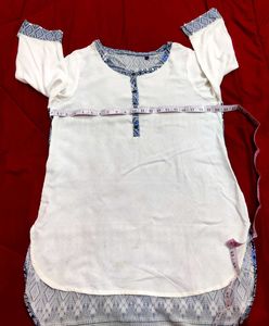 Elegant White &amp; Blue Kurta Top