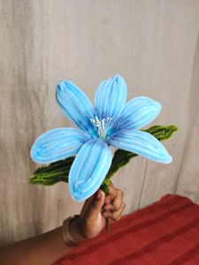 Blue Pipecleaner Flower🩵