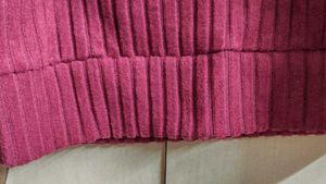 DARK PINK SOLID VNECK SWEATER🤩😍
