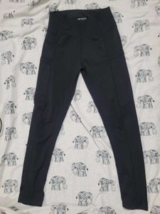 Savana Black Athleisure Leggings with Pockets