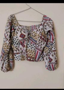 Patterned Crop Top with Long Sleeves