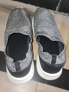 Tu Man Gray Knit Slip-On Sneakers(UK)