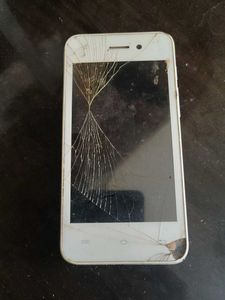 lava mobile with Cracked Screen