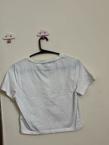 Classic Cream Cropped T-Shirt