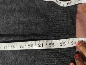 Men's Cozy V-Neck Pullover Sweater