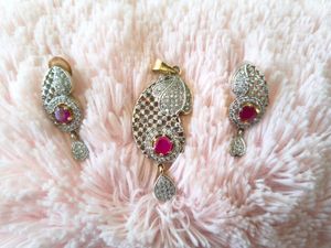 Exquisite Paisley Design Jewellery Set