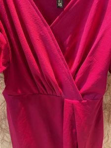 Chic Fuchsia Wrap Dress with Puff Sleeves