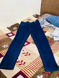 2 set in 100/-