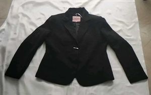 Chic Black Blazer
