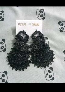 Black Dangling Filigree Earrings
