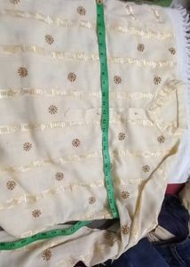 MEN KURTHA 46 CMS CREAM FLORAL WITH BEAUTIFUL EMBROIDERY WORK NEW ONE WITHOUT TAG TOP CONDITION