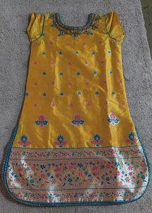 Elegant Yellow &amp; Blue Kurta Set