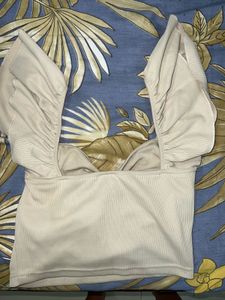 Chic Ruched Twist Front Crop Top