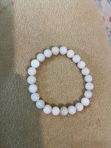 Quartz White Beaded Bracelet