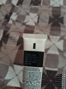 Lakme 9 to 5 Hya Glam Strobe Cream