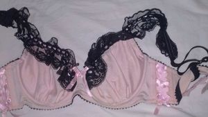 🖤Pink and Black Lace Bra