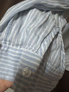 H&amp;M Light Blue Shirt US10