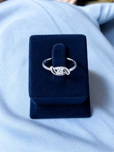 Sparkling Solitaire Ring