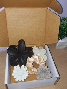 Brown hair clip combo