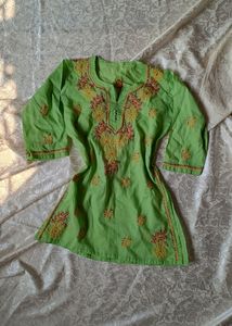 Lucknowi Short Kurti