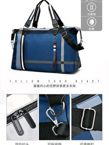 Stylish Plaid Weekender Bag