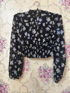 Chic Floral Print Long Sleeve Crop Top