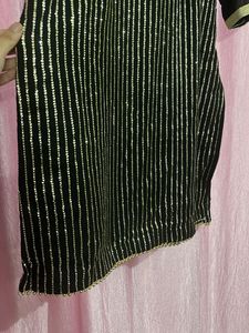 Elegant Black &amp; Gold Kurta