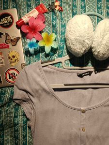 Cute Cropped Button-Up Top