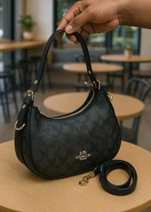 IMPORTED**COACH* HOBO TYPE SLING WITHOUT BOX