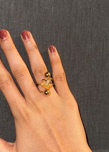 Elegant Gold Flower Ring