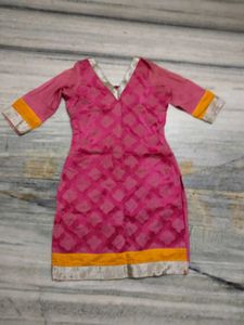 pink kurta