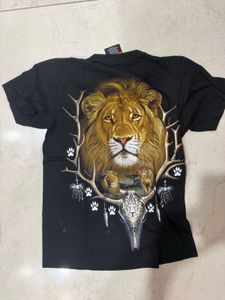 Unique Lion Graphic T-Shirt