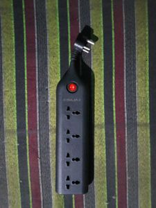 Bajaj 4 Way Spiky Power Strip
