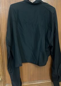 Chic Black Cropped Button-Up Shirt