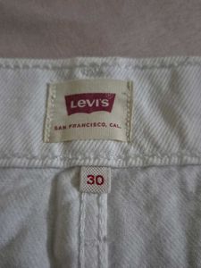 Levis white Shorts