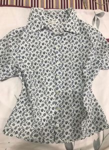 Chic Floral Print Button-Up Top