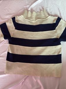 Striped V-Neck half Sleeve Top