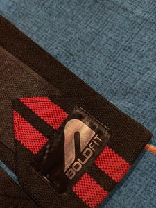 Boldfit Wrist Wraps for Weightlifting
