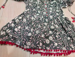 Beautiful Floral Print Kurta