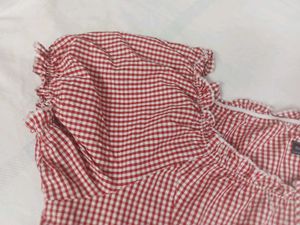 KAWAII  RED GINGHAM TOP