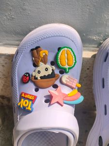 Crocs(Price Dropped 🔥🔥🔥)
