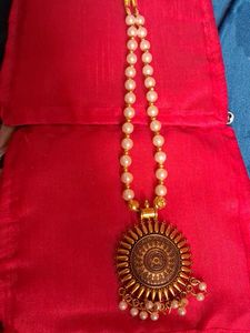 Pearl &amp; Gold Tone Necklace