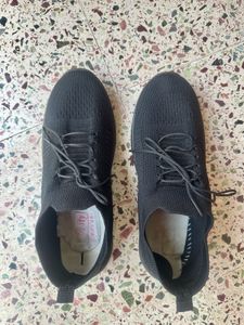 Stylish Black Knit Sneakers